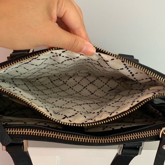 📝Kate Spade Medium Purse🖤 - Picture 3 of 4
